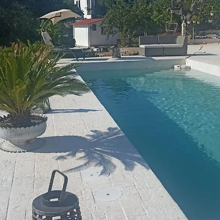 Vlla Marica * أوستوني